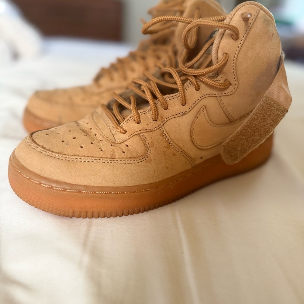 Nike Tan AF1 High-Top classic 6.5y